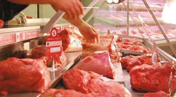 El consumo de carne disminuyó un 3,4% en agosto con respecto a julio