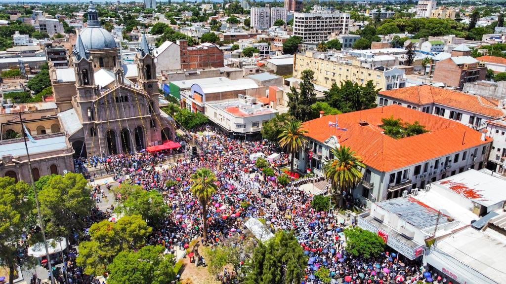 La mitad de los capitalinos tienen menos de 30 años