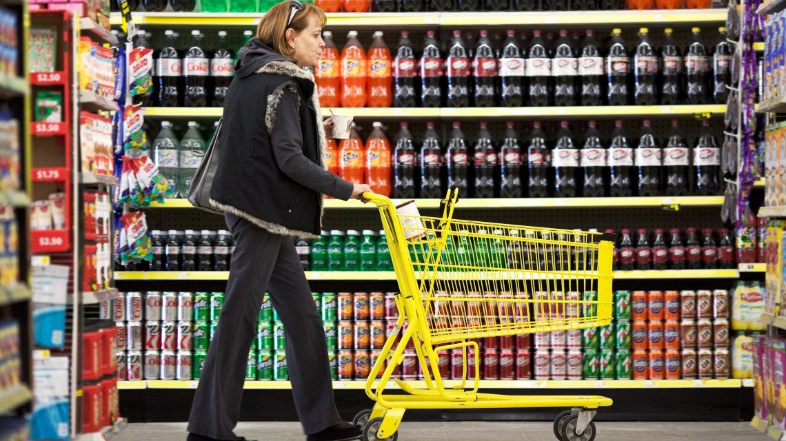 El consumo de bebidas cayó casi un 29% en los supermercados