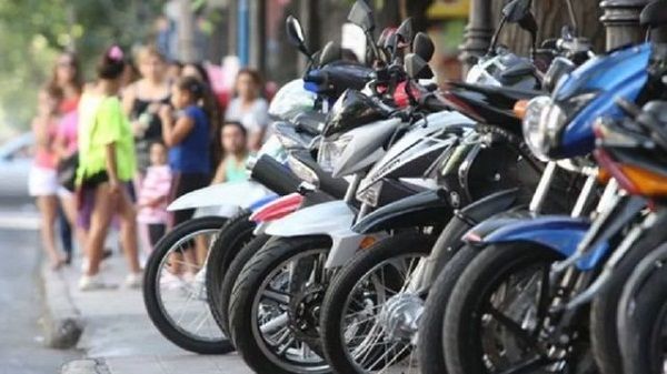 Dura caída de la venta de motos en noviembre: el consumo bajó un 54,9%