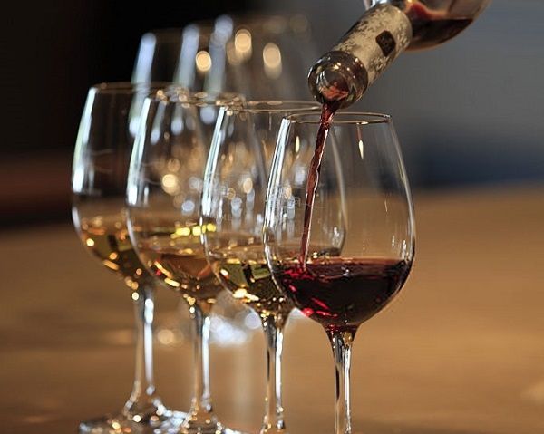 La venta de vino riojano sufrió otra fuerte baja en el mercado nacional