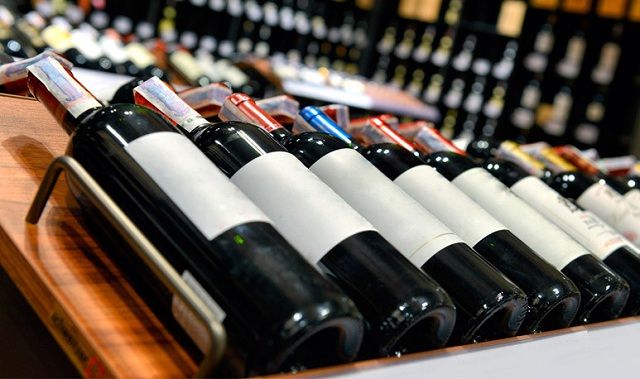 La venta de vino riojano en el mercado nacional volvió a caer en agosto