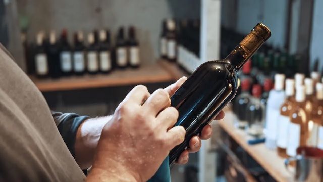 Fuerte caída de la venta de vino riojano en el mercado nacional