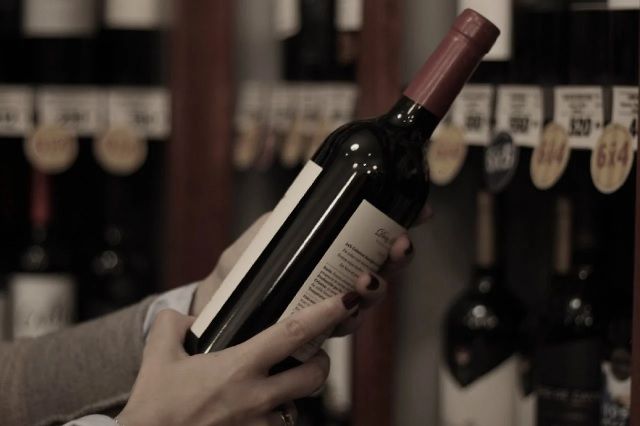 La venta de vino riojano en el mercado nacional bajó un 35,1%