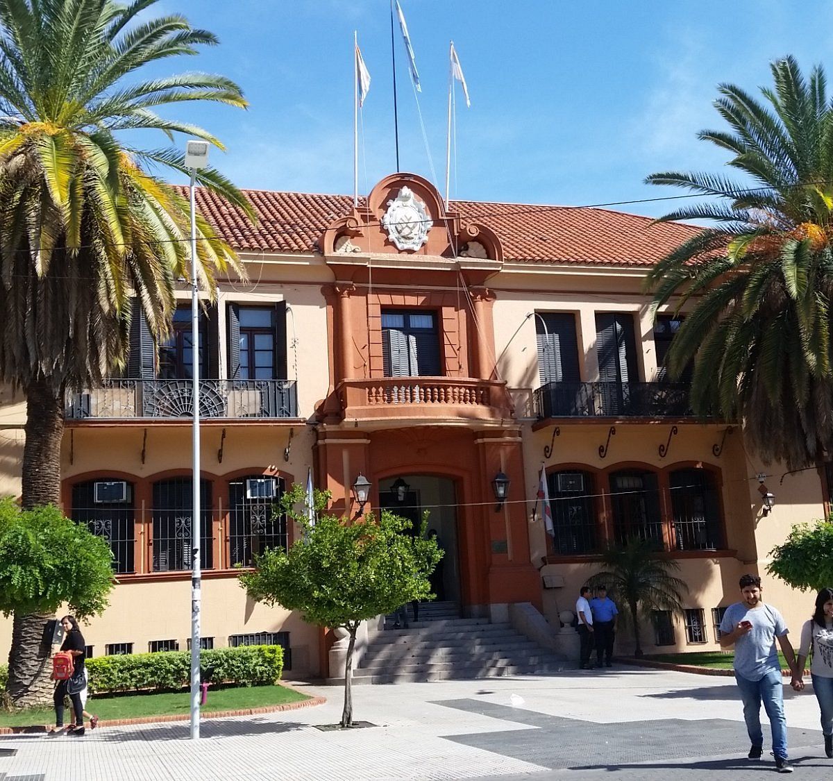 La Rioja redujo su gasto real un 27% y es una de las provincias que más lo disminuyó