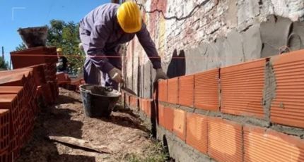 Los salarios en la construcción aumentaron un 36,9% en un año y quedaron por debajo de la inflación